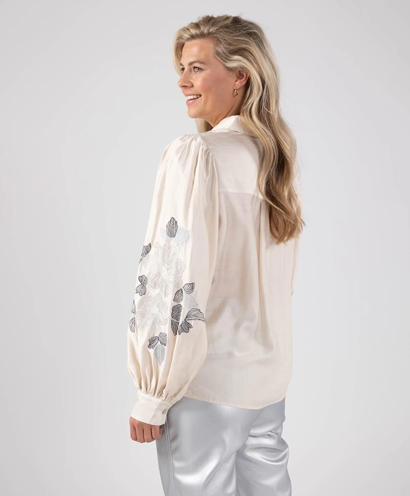 NUKUS Blouse Milanova