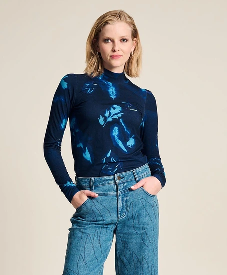 POM Amsterdam Top Turtleneck Feathers